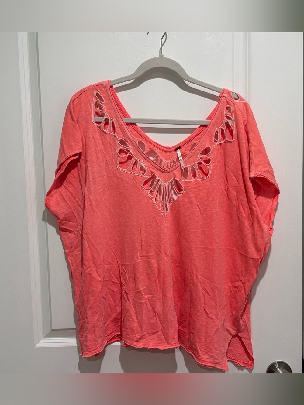 Free People Coral Cutout V-Neck Relaxed Tee - Picture 4 of 6